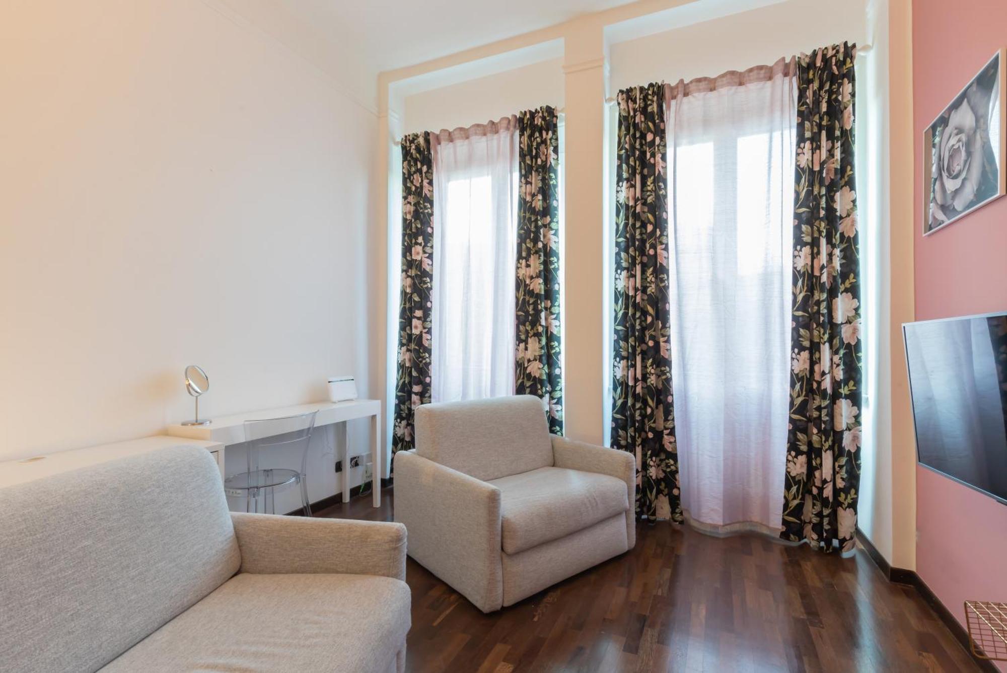 Апартаменты Duomo View - 2 Min From Duomo Amazing Location Милан Экстерьер фото